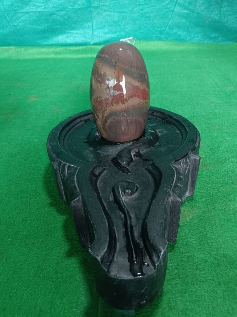 🔹 2 इंच का शिवलिंग घर के लिए उत्तम, 6 इंच से बड़े मंदिर के लिए सर्वोत्तम। 🔹 ऑनलाइन खरीदें – उचित कीमत, कैश ऑन डिलीवरी, और आसान रिटर्न। 🔹 शास्त्रों में प्रमाणित – शिवलिंग पूजन से सुख, समृद्धि और शांति।